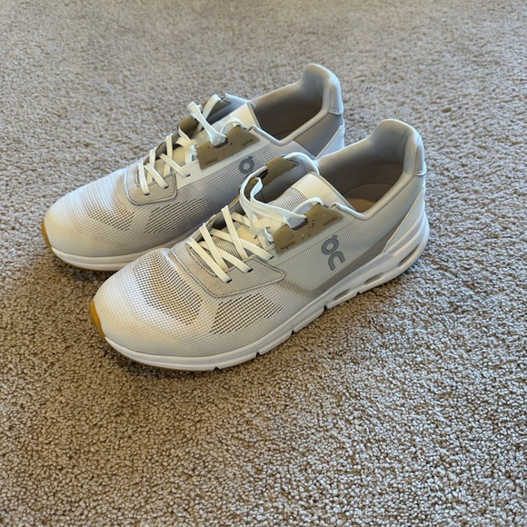 On Cloudrift in White/Sand - Picture 7 of 13